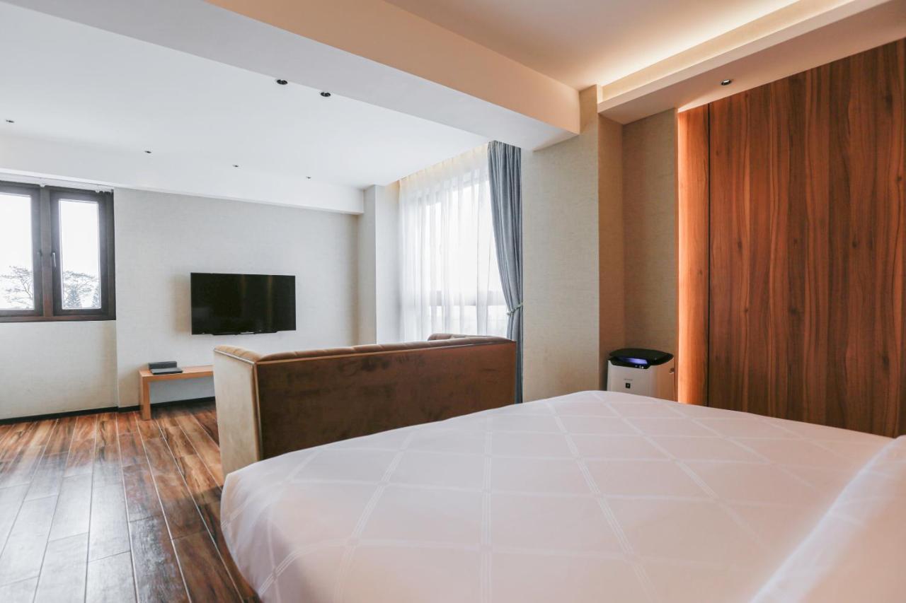 Hotel Casiana & Events Center Tagaytay Managed By Hii Tagaytay City Exteriör bild