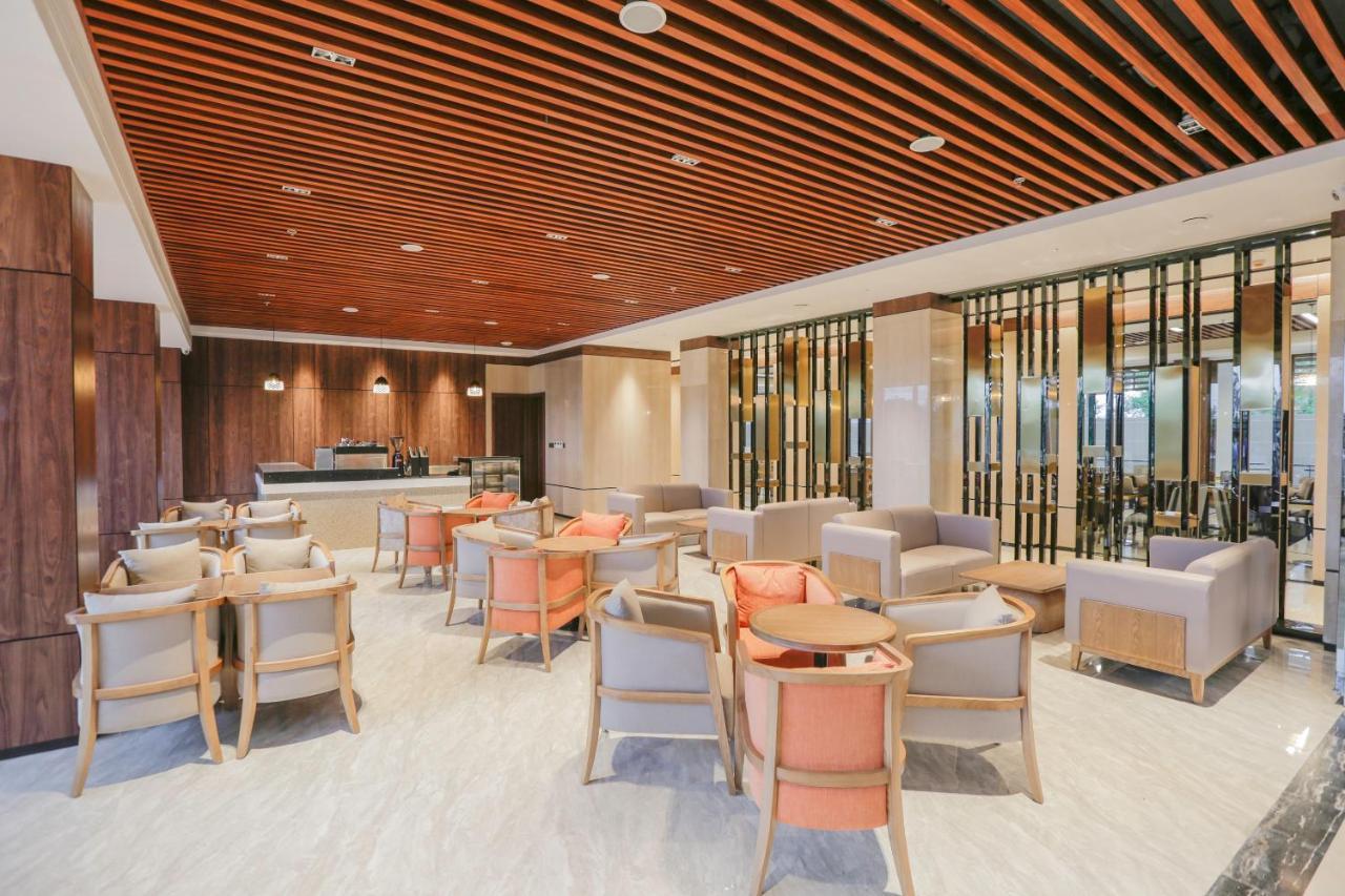 Hotel Casiana & Events Center Tagaytay Managed By Hii Tagaytay City Exteriör bild