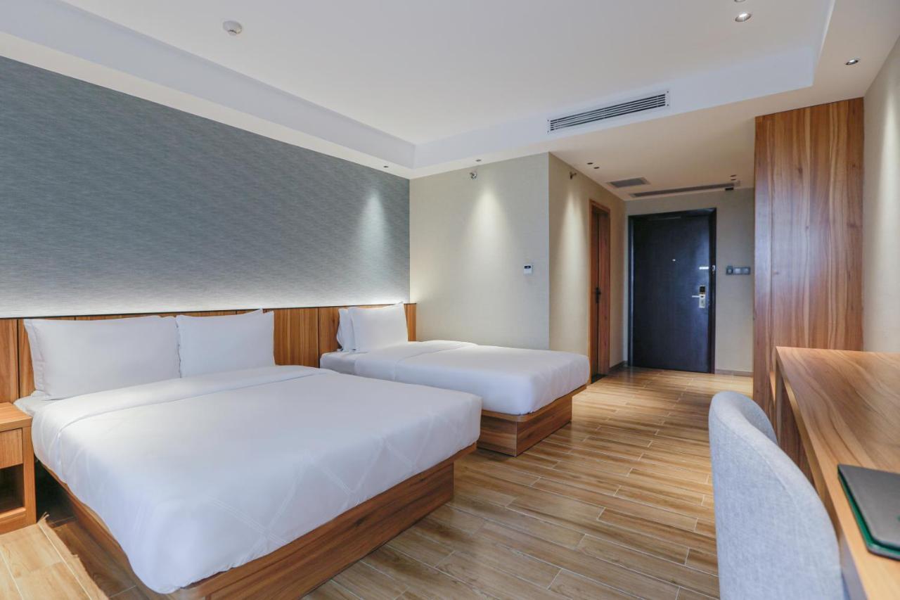Hotel Casiana & Events Center Tagaytay Managed By Hii Tagaytay City Exteriör bild