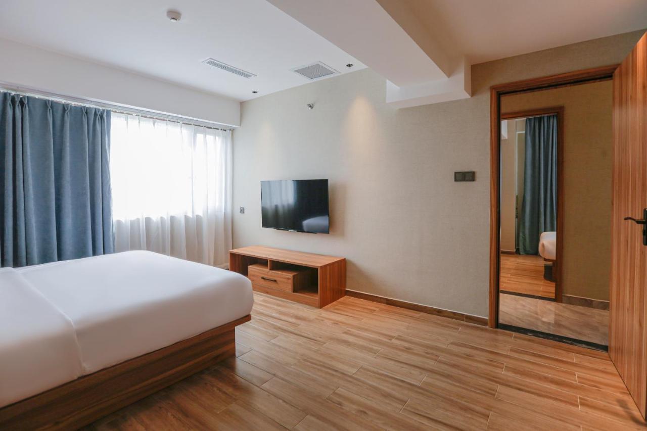 Hotel Casiana & Events Center Tagaytay Managed By Hii Tagaytay City Exteriör bild